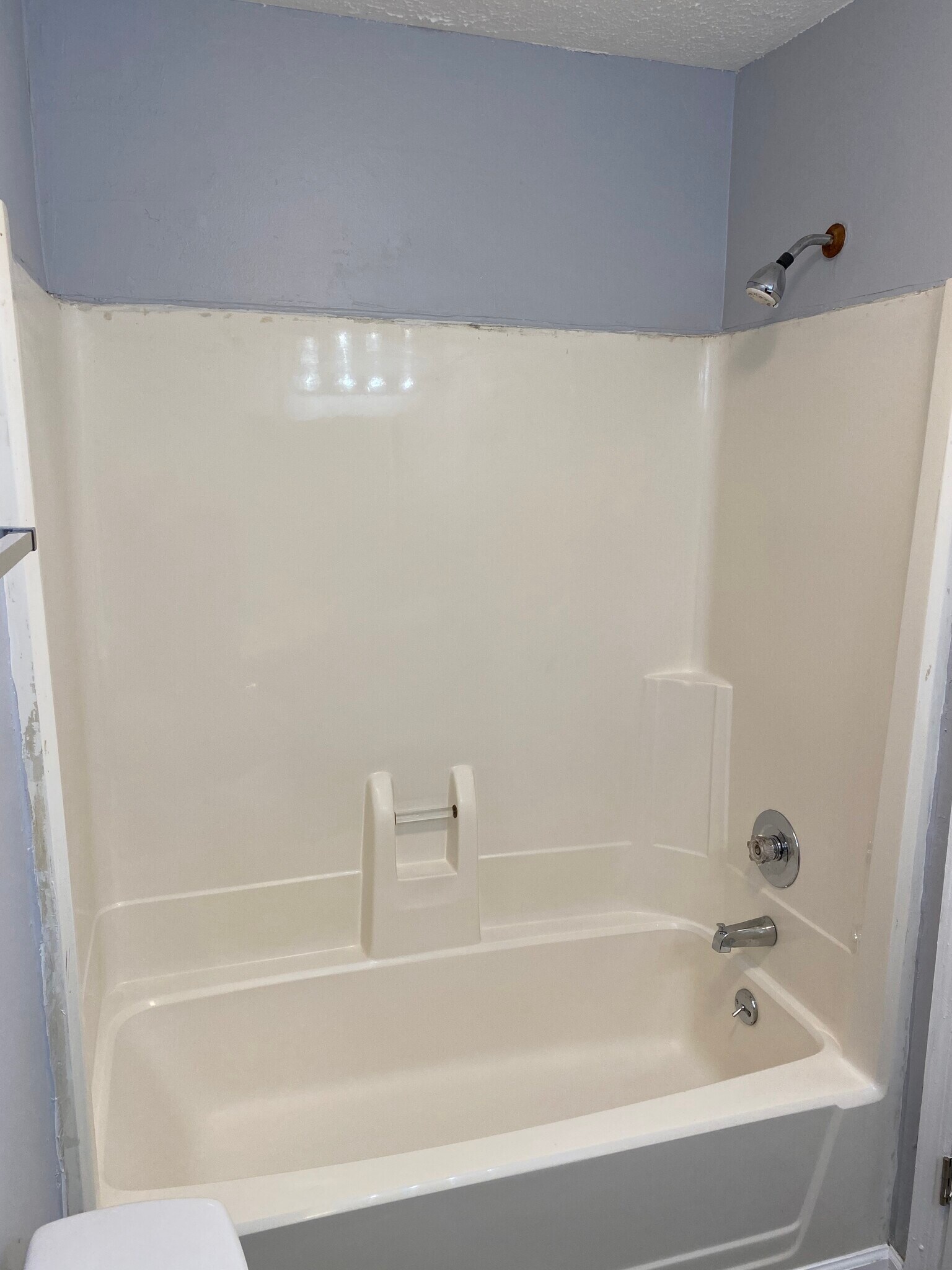 Building Photo - 738 Flint Ridge Dr