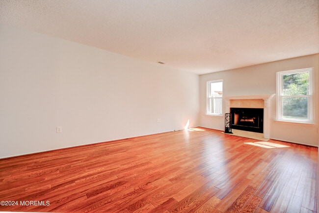 Building Photo - 44 Mariners Cove