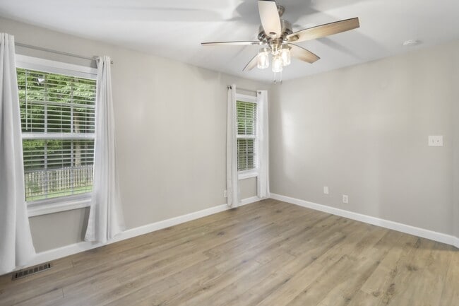 Building Photo - 1841 Darlington Dr
