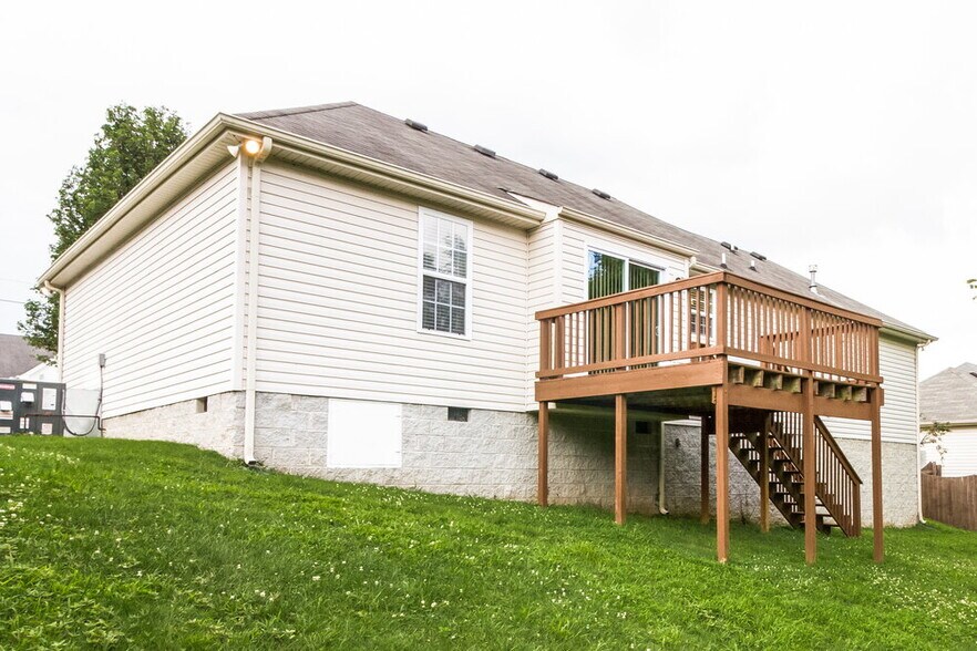 Building Photo - 900 Pebble Beach Cir