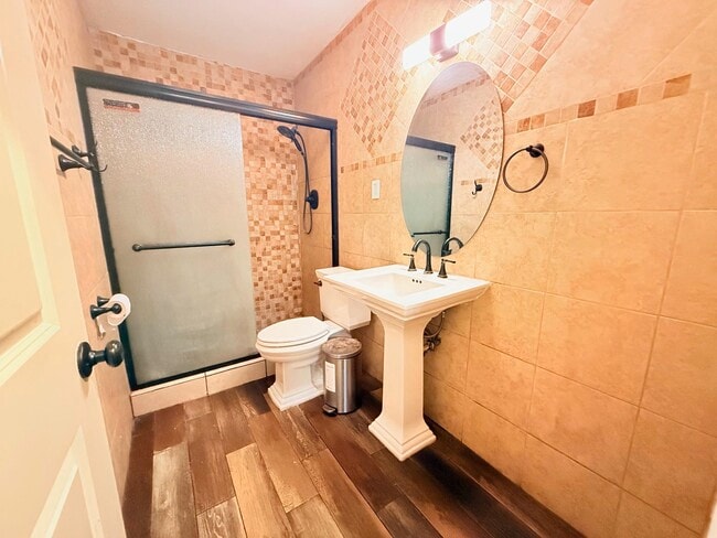 Building Photo - 4416 Flores Ave