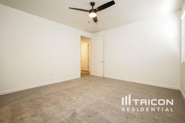 Building Photo - 787 Fire Wheel Dr