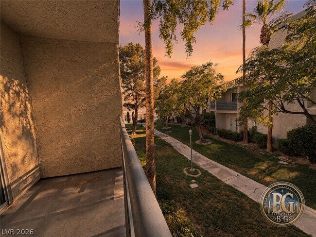 Building Photo - 6250 W Flamingo Rd
