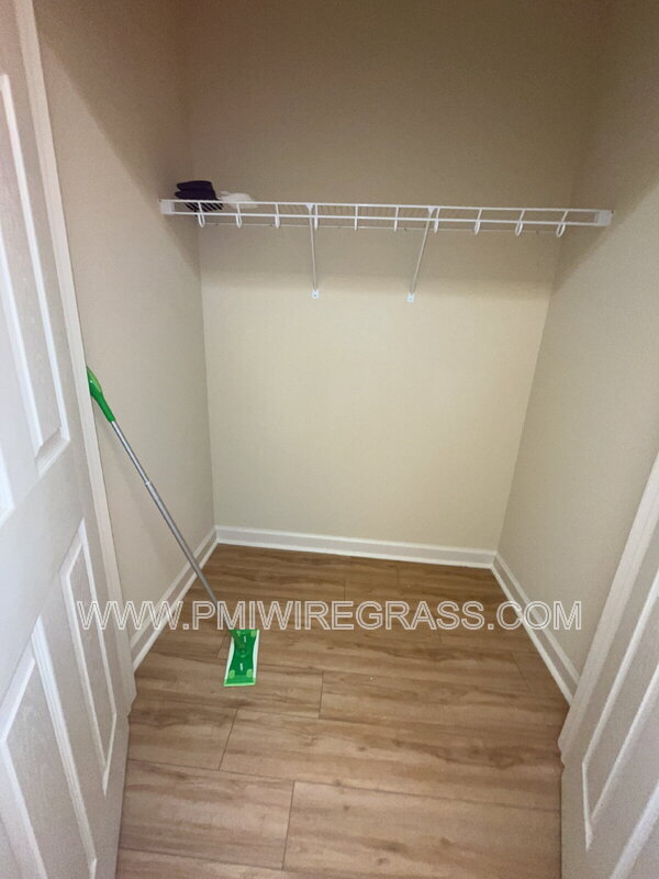 Building Photo - 306 Hidden Creek Cir