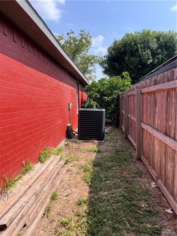 Building Photo - 3001 E Camelia Ave