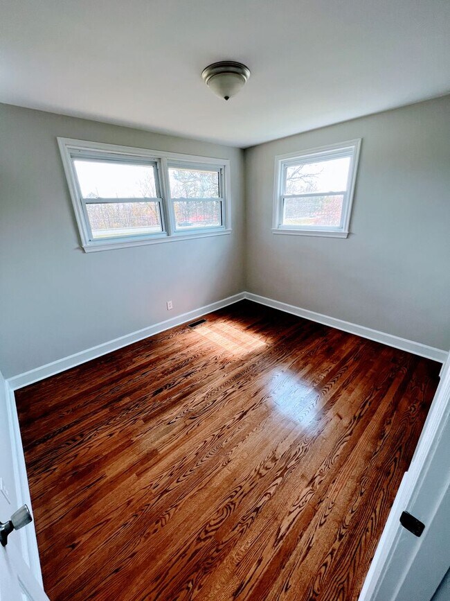 Building Photo - 4 Bedroom Home in Campbell County