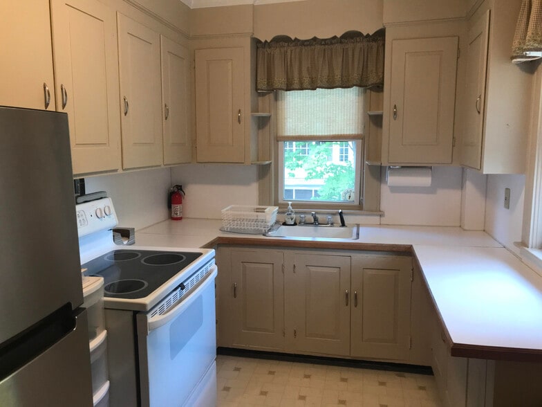 Building Photo - 52 Wyman Rd