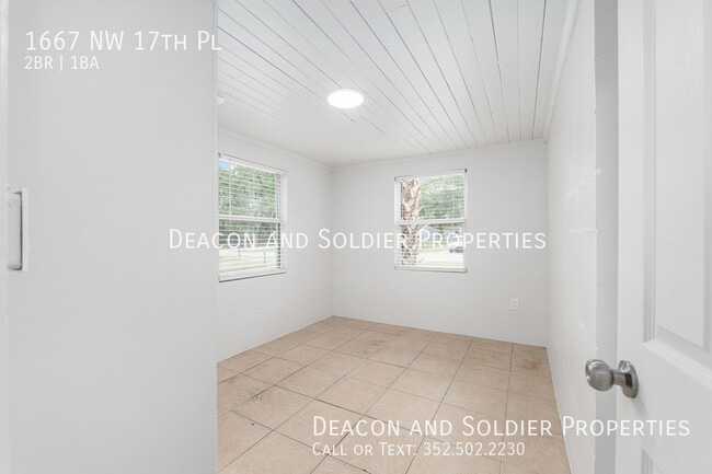 Building Photo - 1667 NW 17th Pl