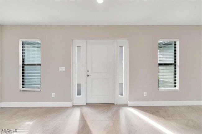 Building Photo - 1241 NW 37th Pl