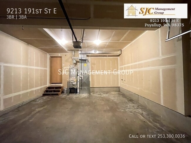 Building Photo - 9213 191st St E