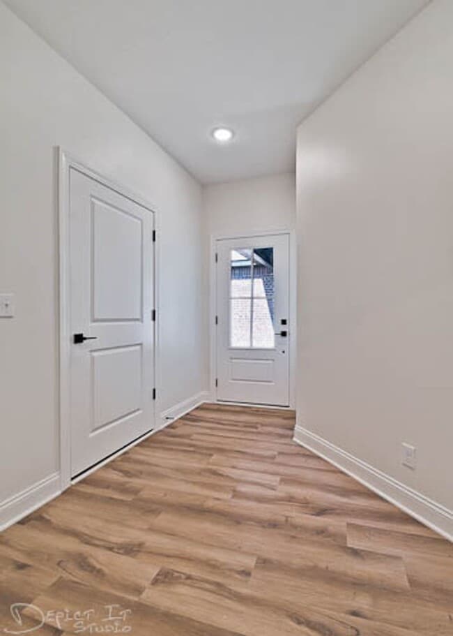 Building Photo - 2 Bed, 2 Bath Patio Homes located in Big Creek Country Club