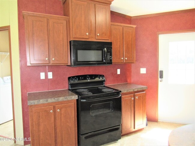 Building Photo - 900 NC-241