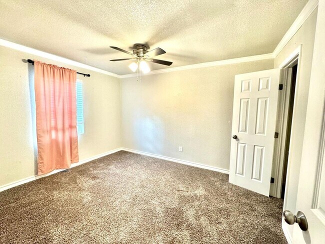 Building Photo - Cozy 2 Bedroom in Slaton