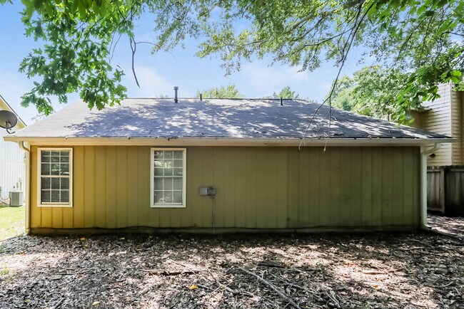 Building Photo - Beautiful 3-Bedroom Home with 2-Car Garage