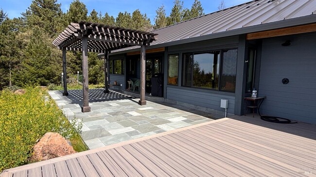 Building Photo - 34478 Iversen Rd