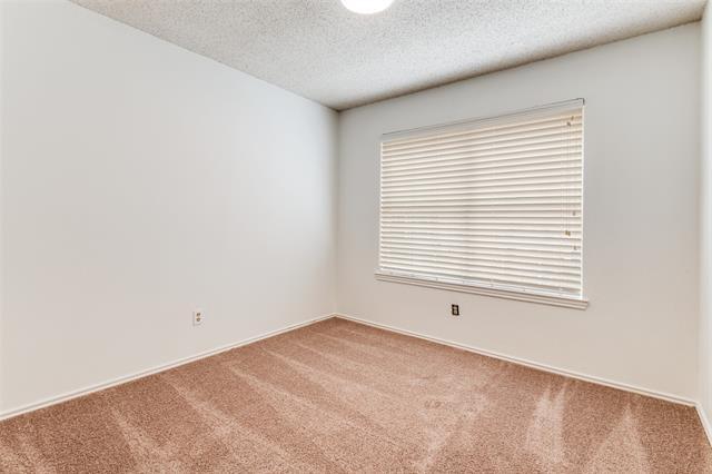 Building Photo - 8110 Regatta Dr