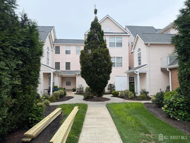 Building Photo - 220 Copeley Way