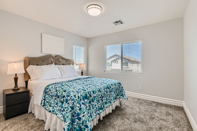 Building Photo - Southwest Home for Rent