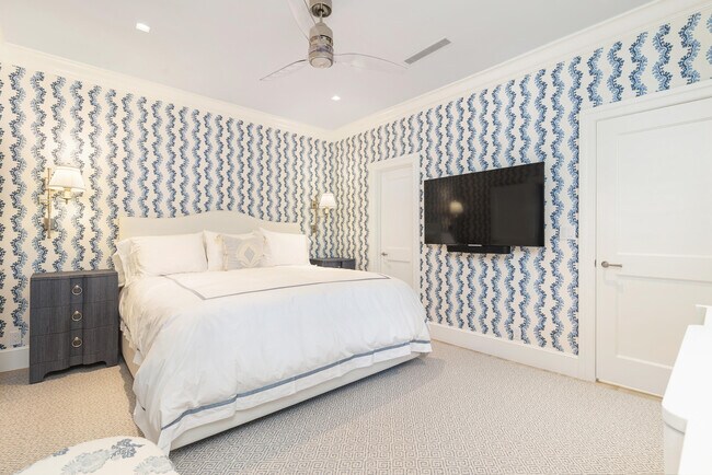 Building Photo - 146 Sunset Ave