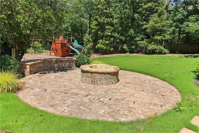 Building Photo - 211 Mount Vernon Hwy