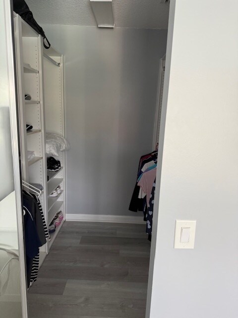 Walk-in Closet - primary - 4929 Kingston Way
