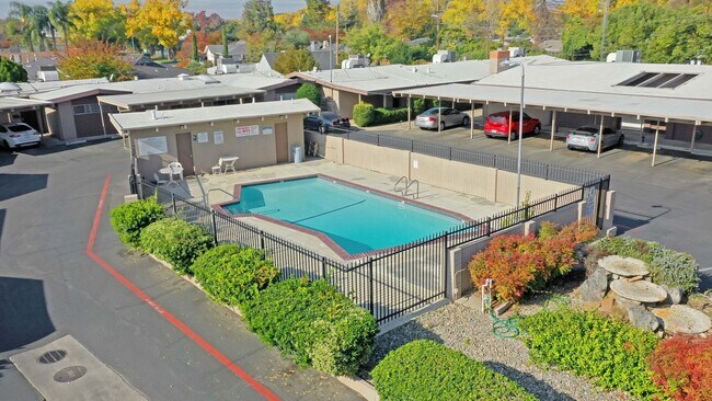 Building Photo - 805 Tully Rd