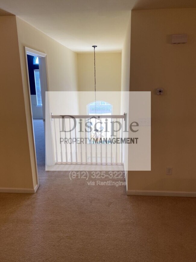Building Photo - 169 Regency Cir