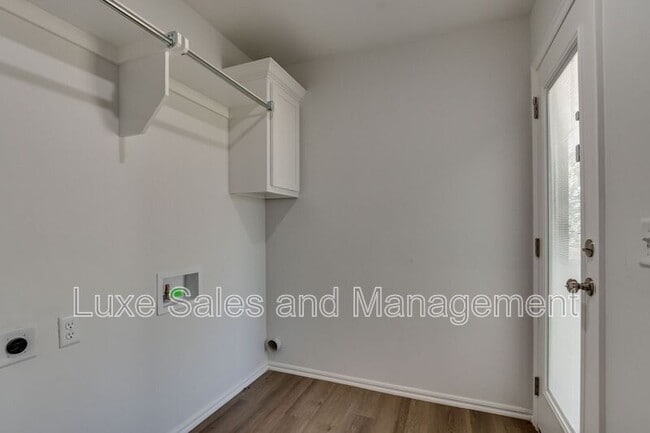 Building Photo - 11607 Mackenzie Wy