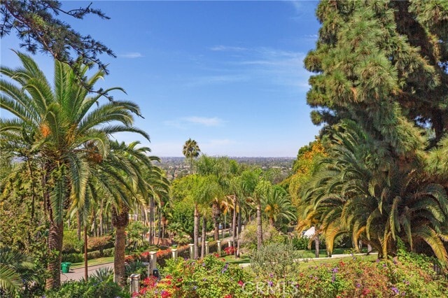 Building Photo - 1731 La Loma Dr