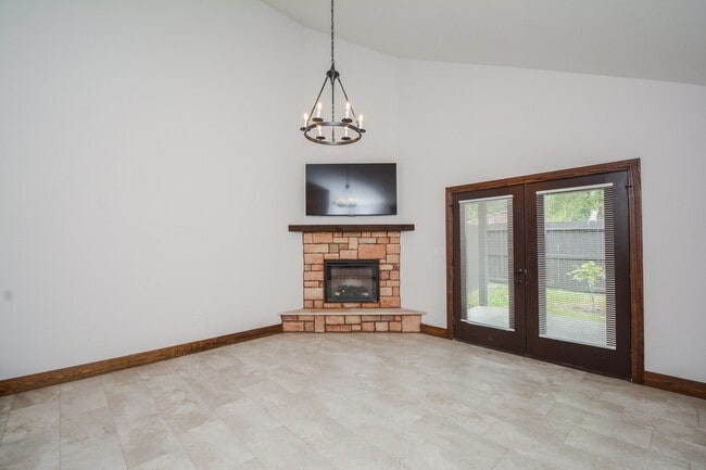 Building Photo - 29525 Turnbury Village Dr