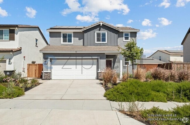 Building Photo - 437 Manhattan Dr