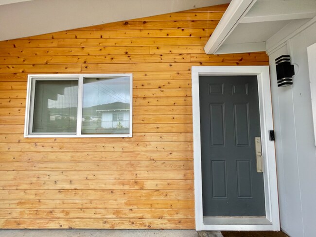 Building Photo - 1508 Keolu Dr
