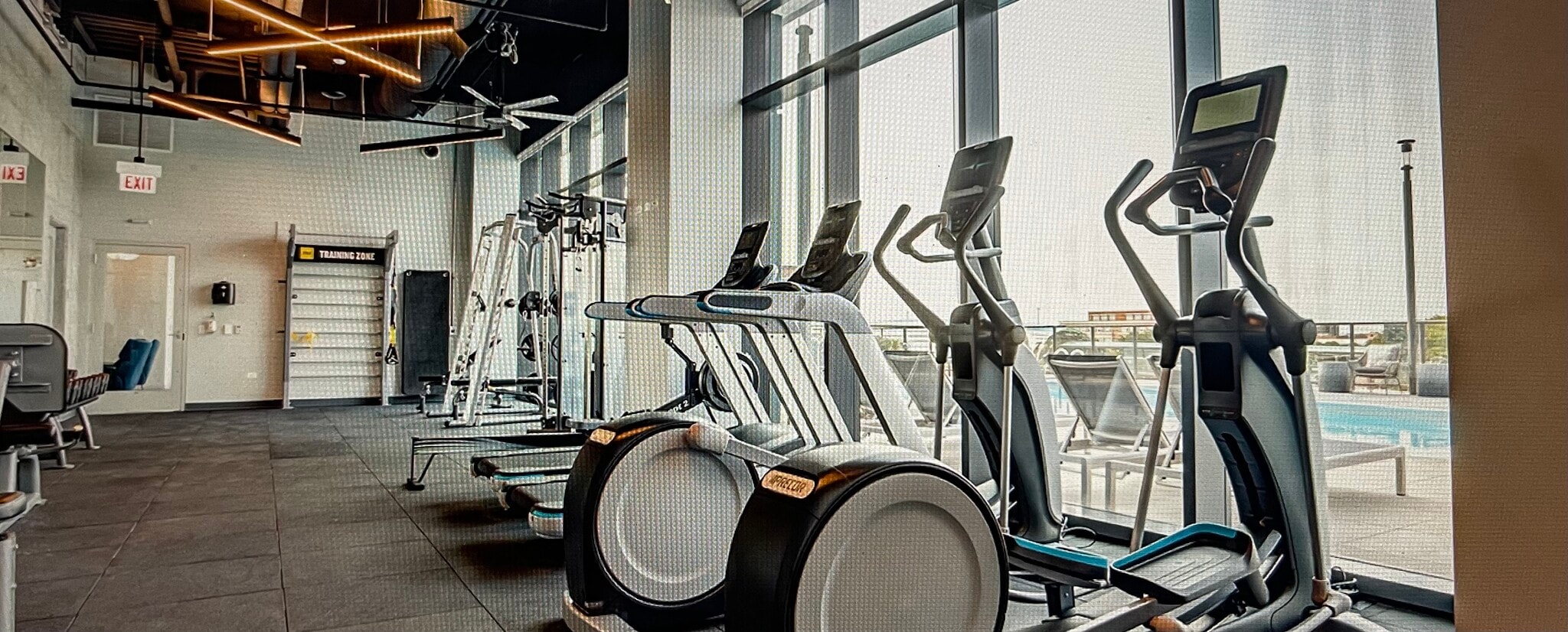 Building Photo - 2110 S Wabash Ave