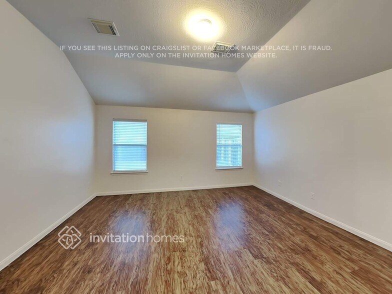 Building Photo - 19122 Canaras Ct