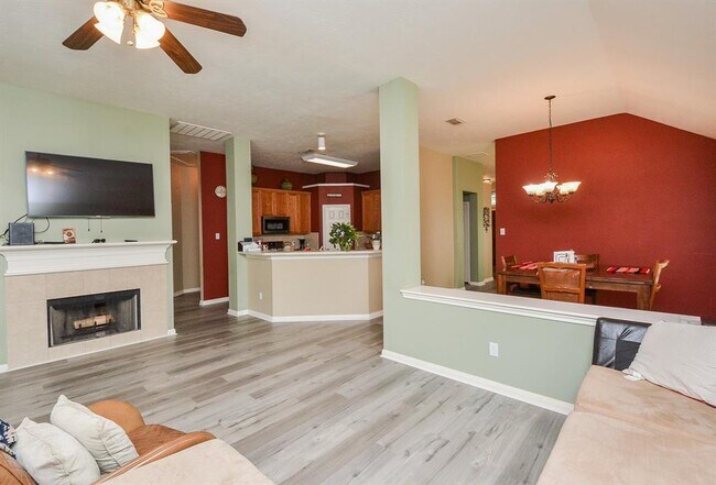Building Photo - 24810 Sageford Ct
