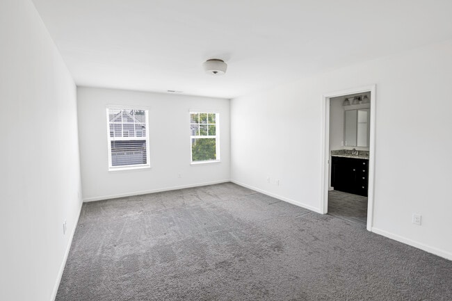 Building Photo - 7446 Hartsfield Dr
