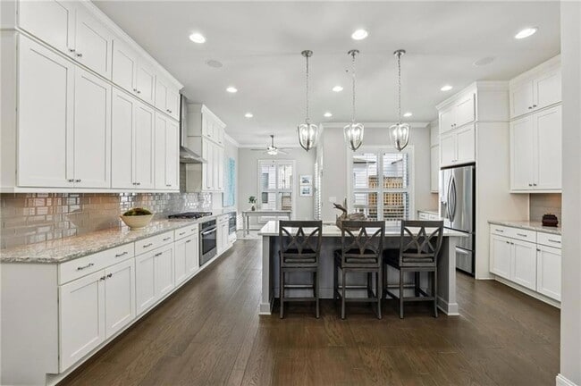 Building Photo - 355 Cricket Ln