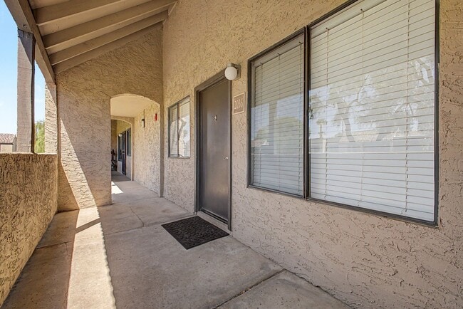 Building Photo - 5995 N 78th St