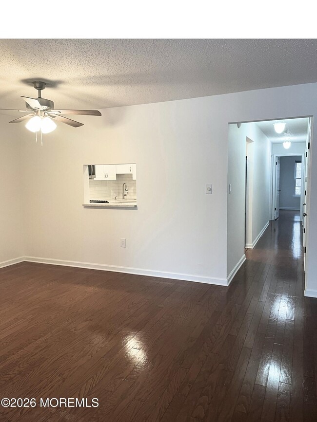 Building Photo - 94 Secretariat Ct