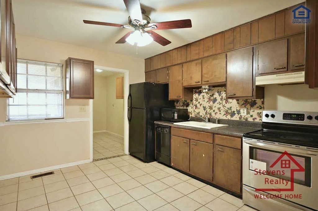 Building Photo - 4175 Willard Dr
