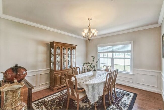Building Photo - 46820 Shelton Dr