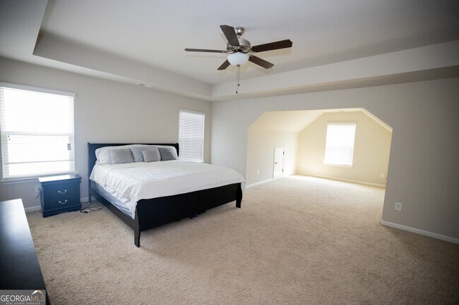 Building Photo - 7955 Pikefarm Trl