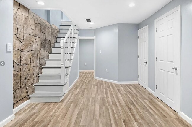 Building Photo - Modern Luxury in the Heart of Grays Ferry