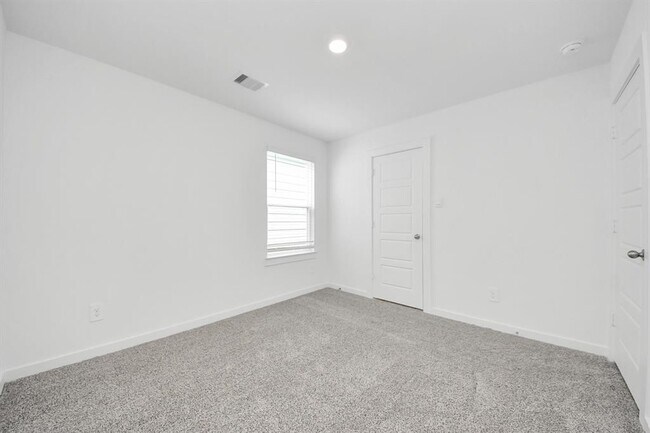 Building Photo - 2941 Amherst Mdw Ln