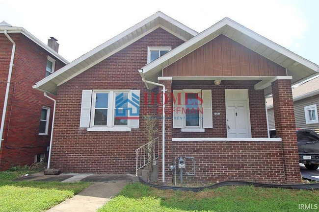 Building Photo - Two Bedroom House | Move In Special