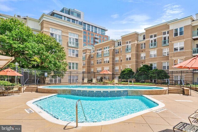 Building Photo - 12001 Market St