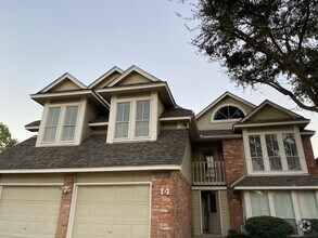 Building Photo - 12800 Briar Forest Dr