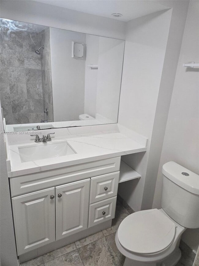 Building Photo - 9011 NE 4th Avenue Rd