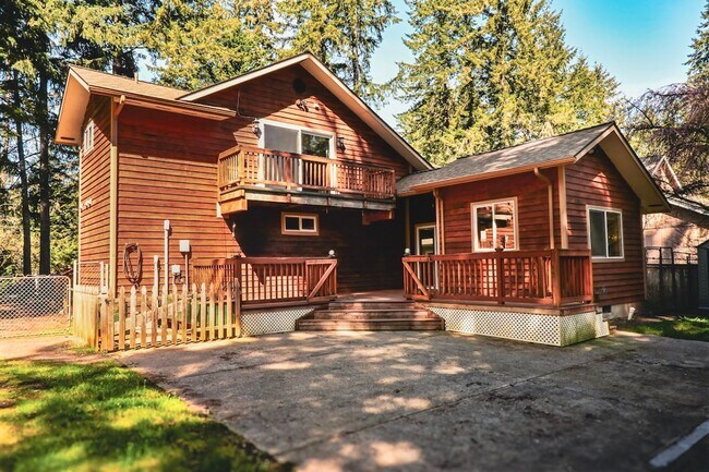 Building Photo - Cozy Northwest Living in Lake Minterwood – Spacious Home with Garage