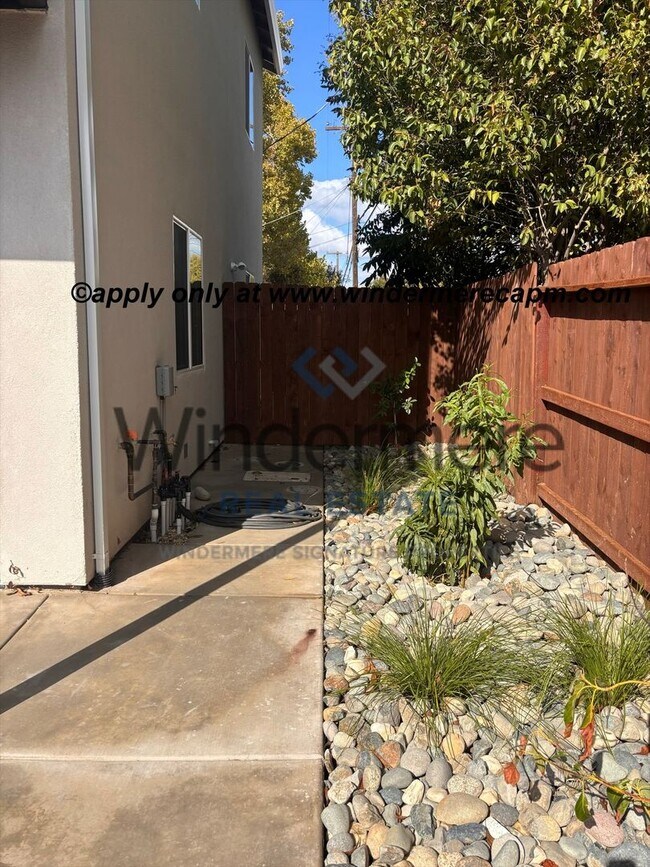 Building Photo - BRAND NEW Upstairs 2-Bedroom ADU with Private Entry!  HALF OFF 1ST MONTH'S RENT!!